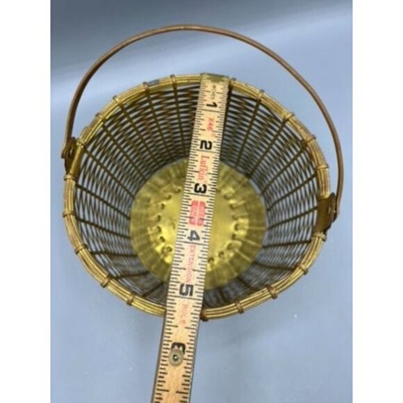 Vtg Metal Brass Tone‎ Woven Metal Basket With Handle Made In India - Picture 5 of 6